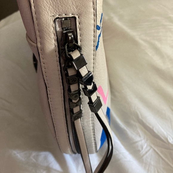 Rare Vince Camuto Bag - Picture 6 of 7